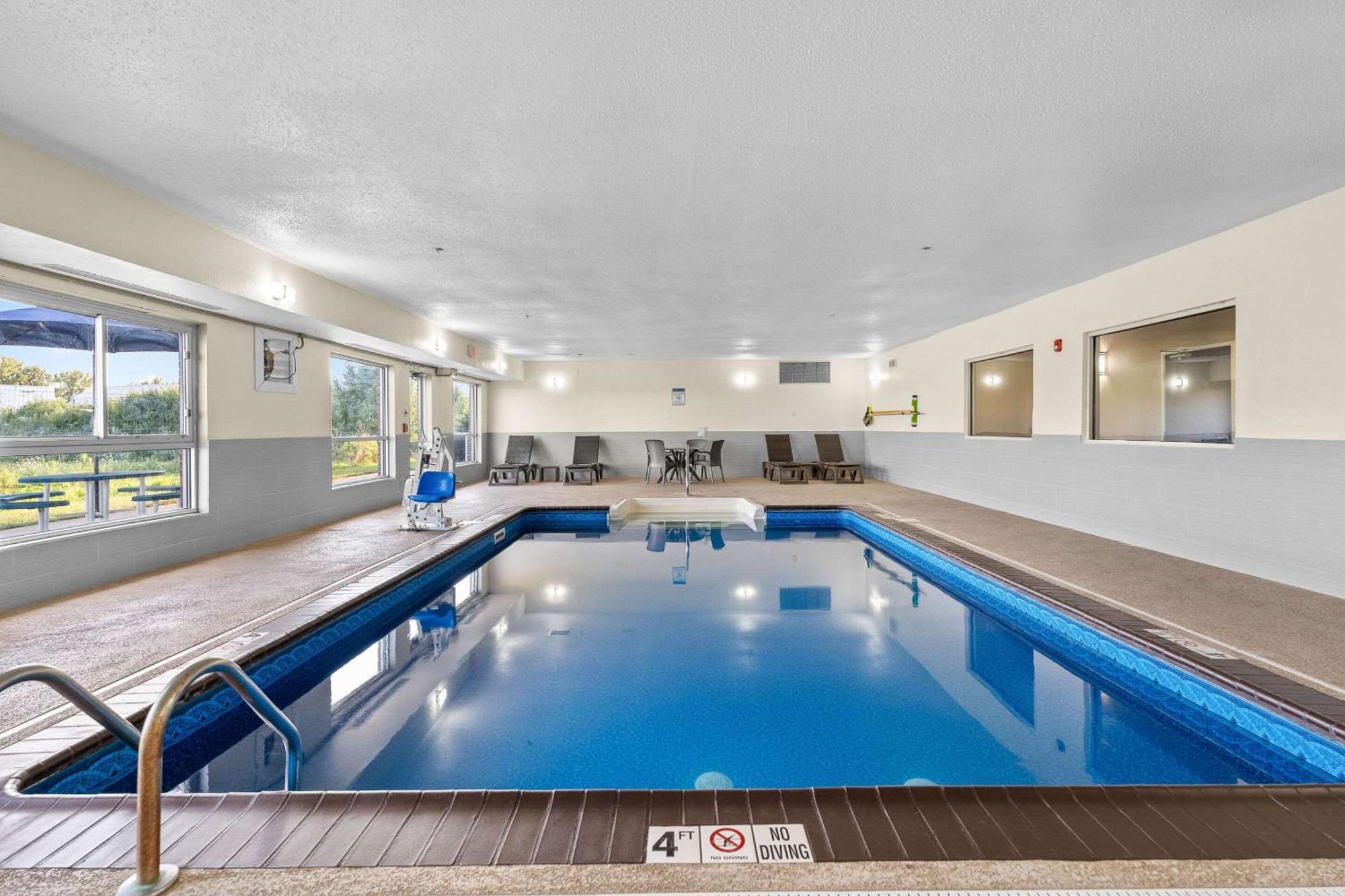 Comfort Inn Hobart-Merrillville I-65 Exteriér fotografie